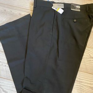 Men’s Van Heusen black dress pants size 36x34